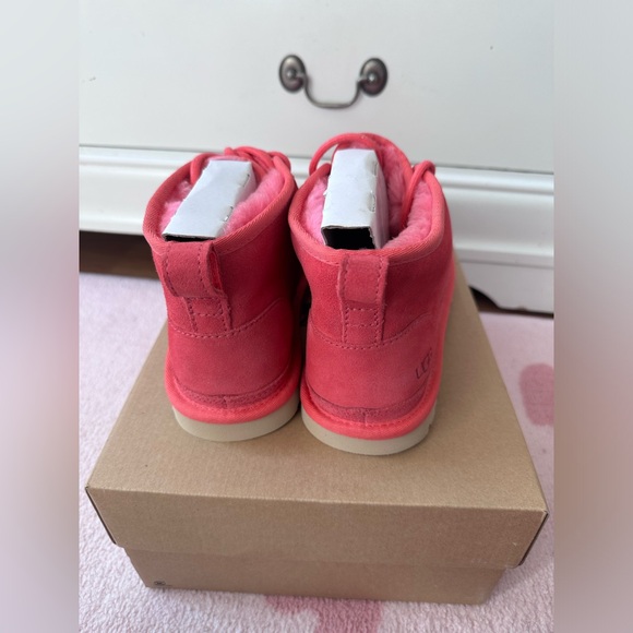 UGG Neumel - Picture 8 of 13